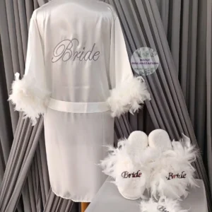Saten Gümüş Bride Nakışlı Otrişli Gelin Sabahlık Seti ( Bride Terlik Ve Bride Taç Dahil )